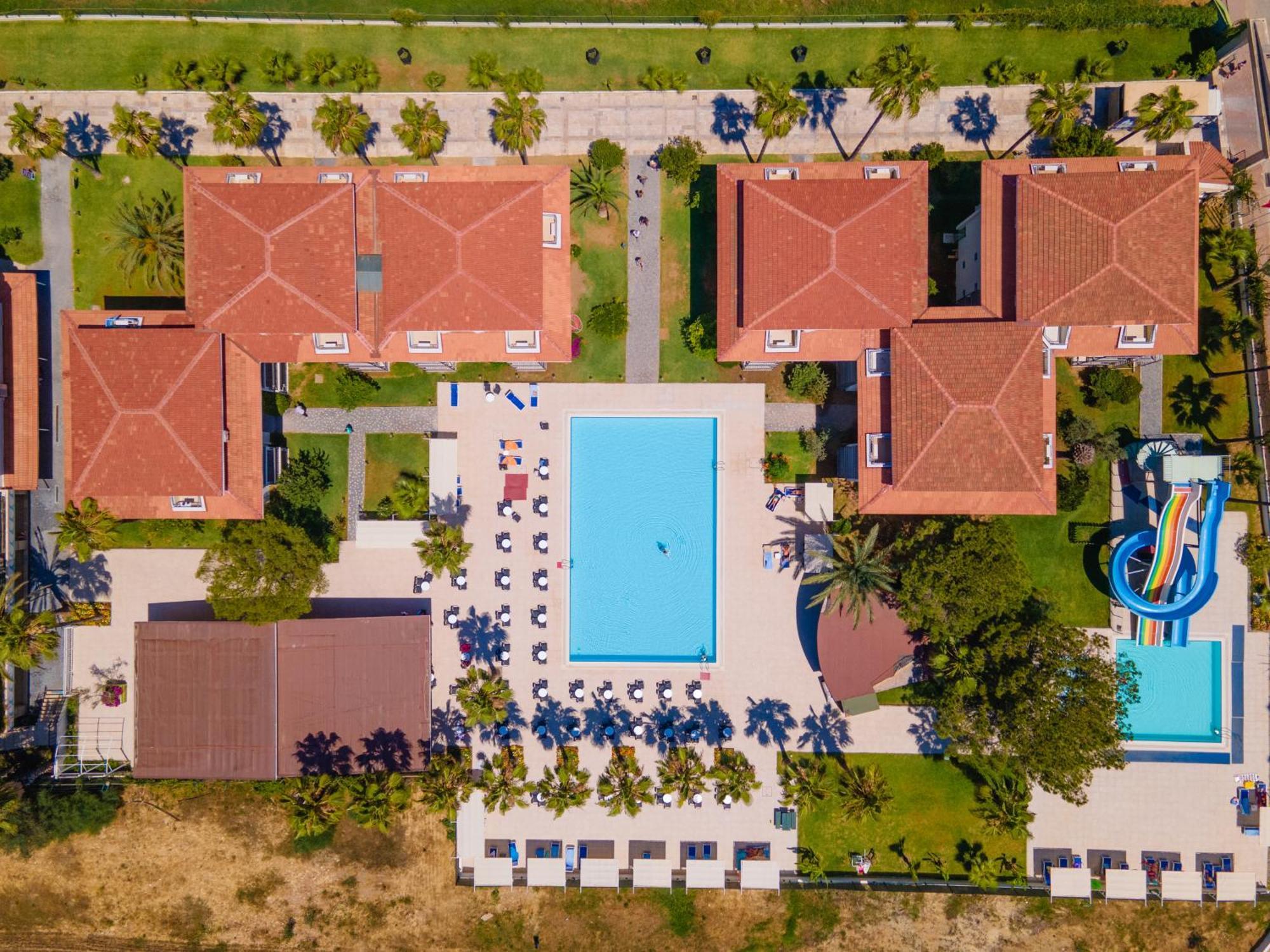 Sural Garden Hotel Side Exterior foto